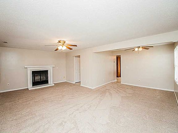2nd image of 1613 Bridle Creek Ct