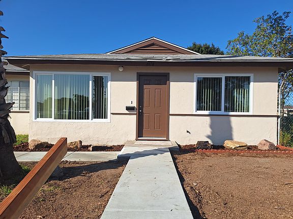 2nd image of 4976-78 Clairemont Dr #4978