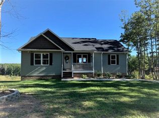 1428 Mountain Cut Rd, Appomattox, VA 24522