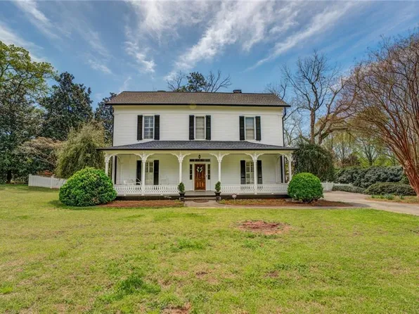 201 W Clark St, Oxford, GA 30054