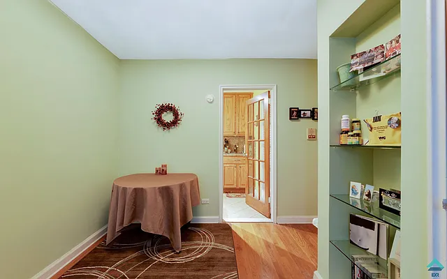 Sold by EXR | media 9