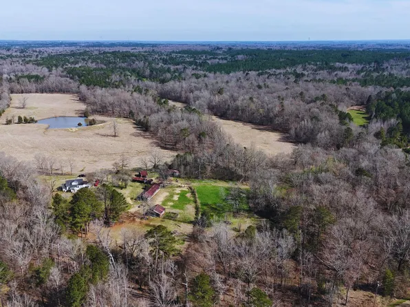 2046 Mitchell Rd, Crystal Springs, MS 39059