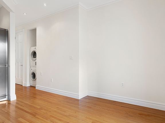 4th image of 336 E 81st St APT 6f