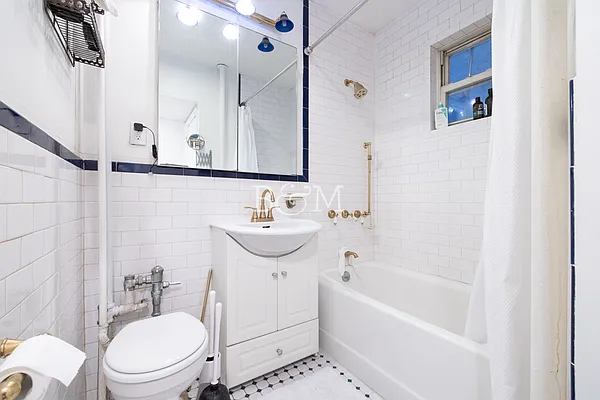 Rented by Brick&Mortar | media 7