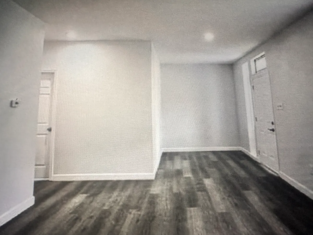 Building Photo - 4009 N Taylor Ave