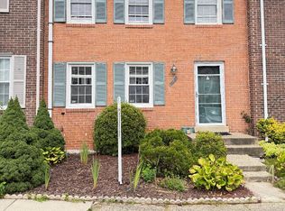 5055 Tibbitt Ln, Burke, VA 22015