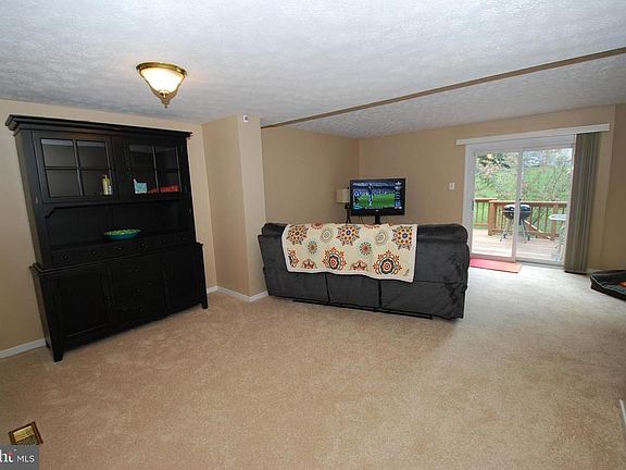 4th image of 19333 Liberty Heights Ln