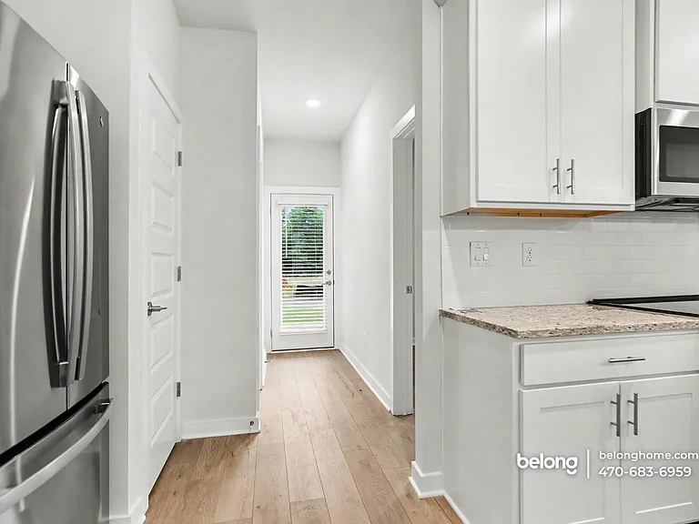 300 Dempsey Dr — Photo 13
