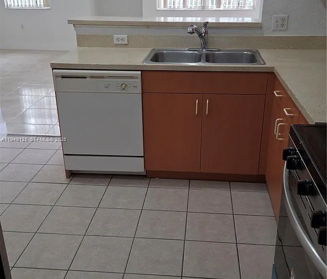 2101 Belmont Ln #2101 — Photo 10