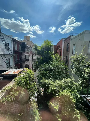 Rented by City Connections Realty | media 33