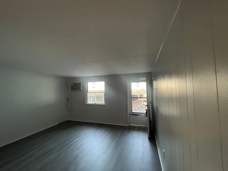 606 Millers Run Rd — Photo 11