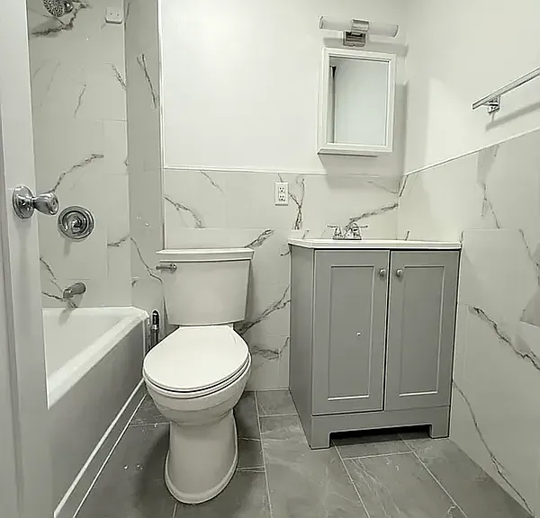 930 2nd Ave #2D — Photo 4