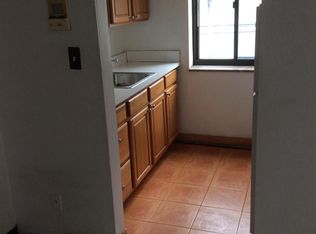 5700 5th Ave APT B22, Pittsburgh, PA 15232