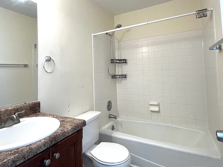 103 W Oglethorpe Ave #406 — Photo 33