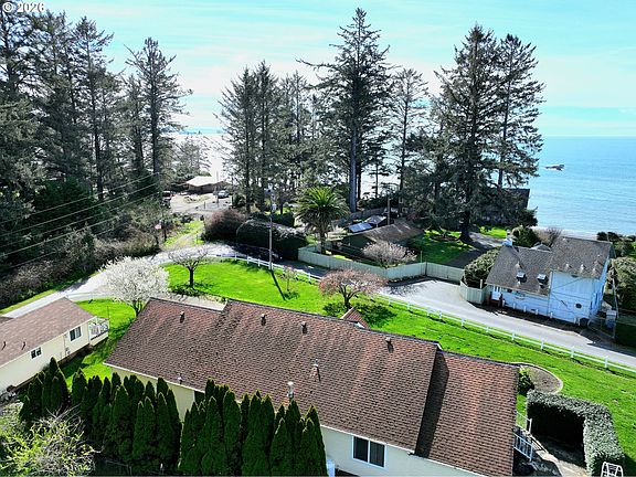 5th image of 15482 Morrison Ln