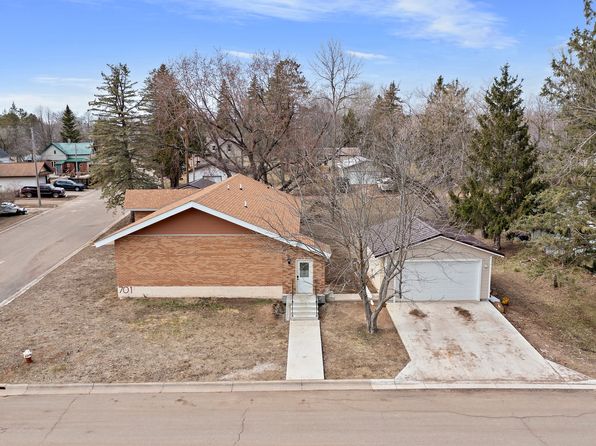 701 Commercial Ave N, Sandstone, MN 55072