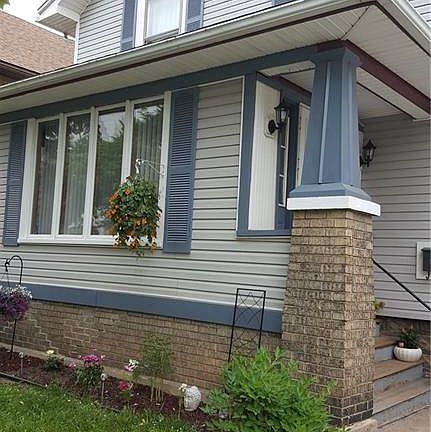 2nd image of 5 Wyandotte Ave
