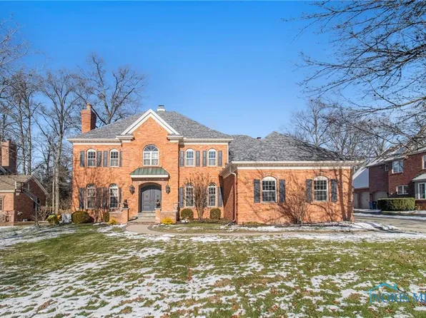 25958 Edinborough Cir, Perrysburg, OH 43551