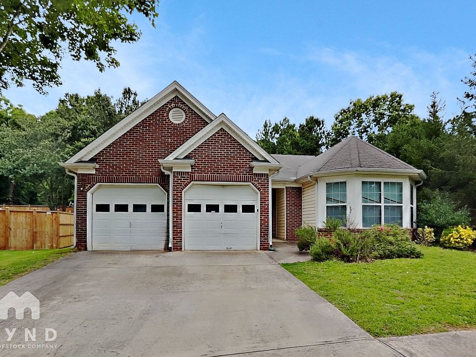 1st image of 2494 Miller Oaks Cir