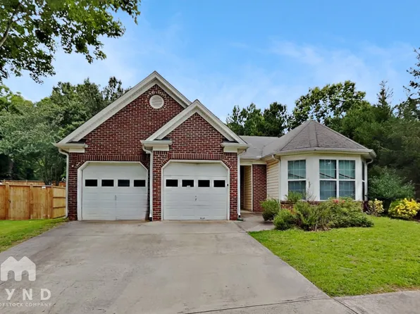 2494 Miller Oaks Cir, Decatur, GA 30035