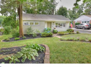 4104 Park Ln, Aston, PA 19014