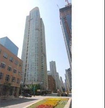 1st image of 345 N Lasalle St APT 3903