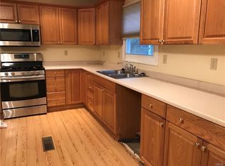 118 Barclay Rd, Camillus, NY 13031