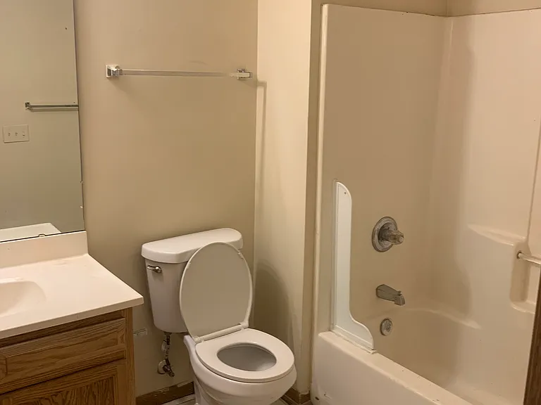 4481 Ammon Ave #B — Photo 7