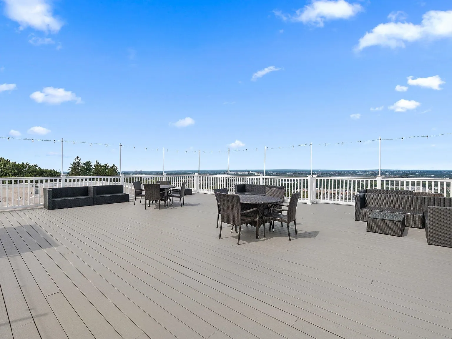 2 bed, 2.0 bath, $3,400 — Photo 4