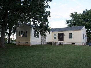 12407 Red Lantern Ln, De Soto, MO 63020