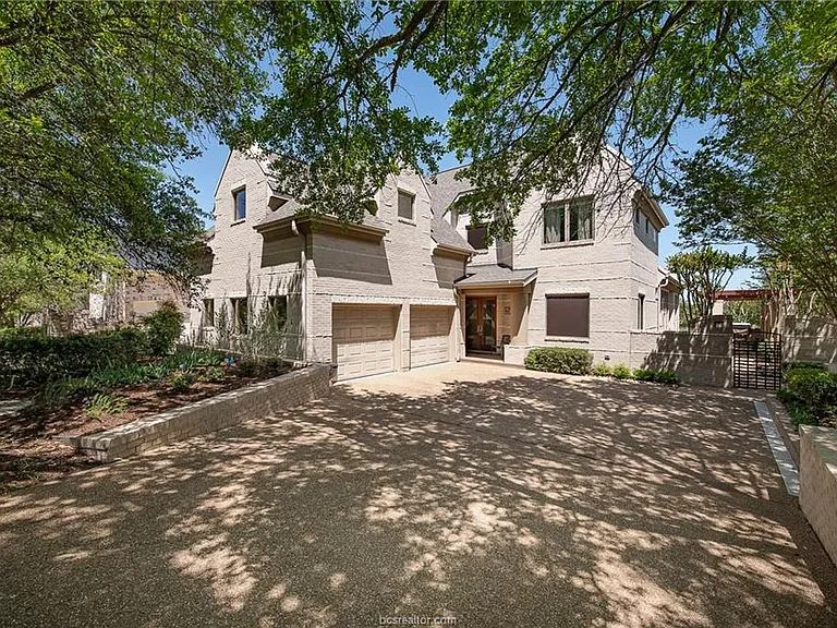 4776 Stonebriar Cir — Photo 2