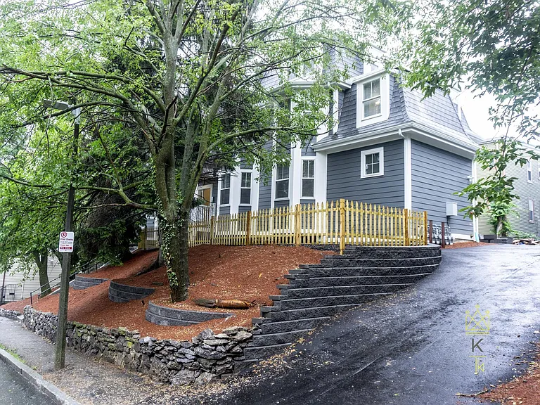 8 Nira Ave #3 — Photo 32