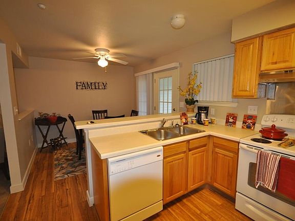 Kitchen with Bar