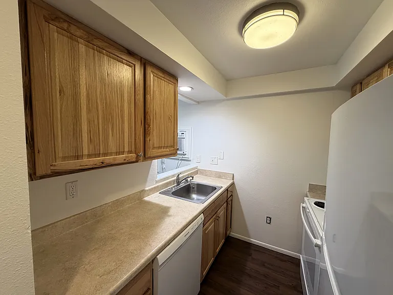 3414 S Grand Blvd #102 — Photo 3