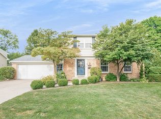 2303 Cambridge Dr SE, Grand Rapids, MI