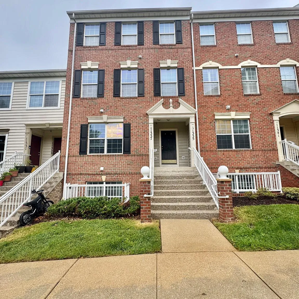 2 bed, 2.0 bath, 1120 sqft, $2,300 — Photo 1