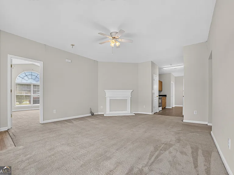 636 Oakland Hills Dr — Photo 13