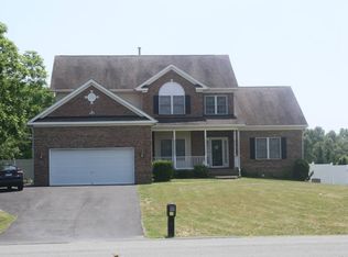 18 Pebble Pl, Fredericksburg, VA 22405