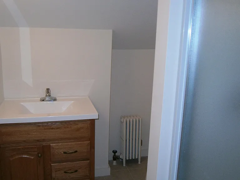 102 Highland Pl #5 — Photo 8