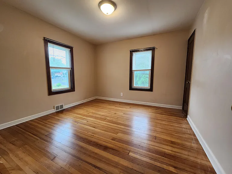 101 Acker St — Photo 10