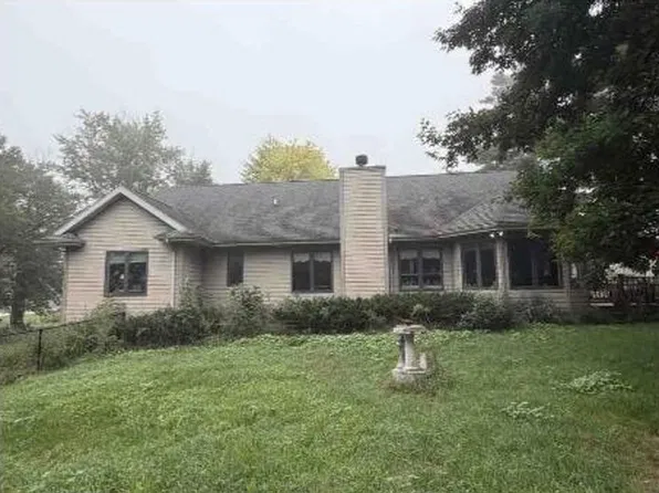 W682 County Road D, Burlington, WI 53105
