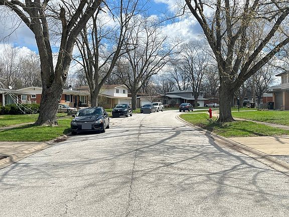 4th image of 911 W Terrace Dr
