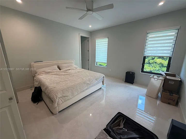 8410 SW 65th Ave — Photo 28