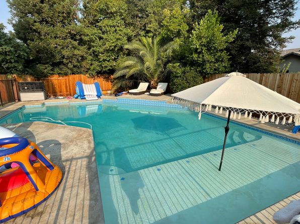 10901 Adobe Creek Ct