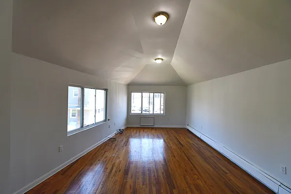 Rented by Elsie Ortiz, LREB | media 5