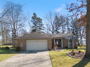 109 E Dellview Dr, Warsaw, IN