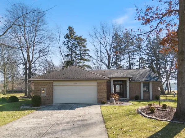 109 E Dellview Dr, Warsaw, IN 46582