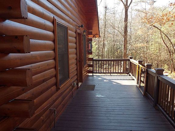 3rd image of 170 Ashley Ln