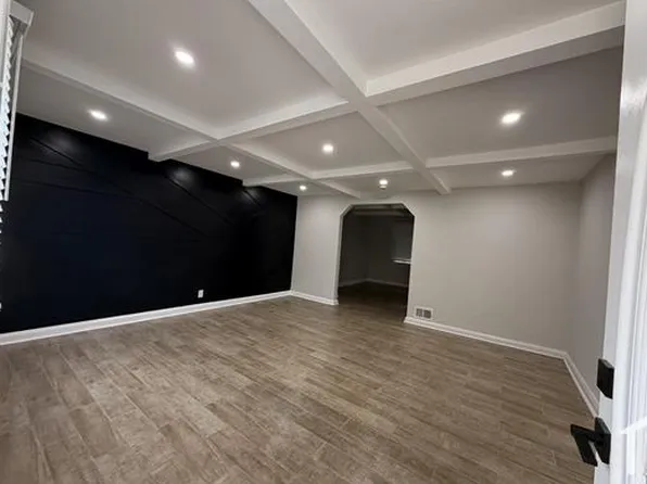 907 Reverdy Rd, Baltimore, MD 21212