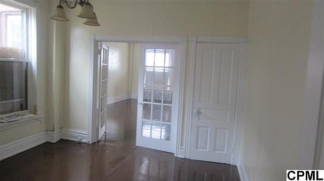 2nd image of 1213 Walnut St